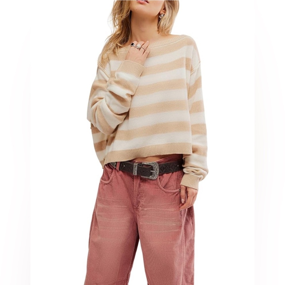 NWT Free People Witness The Fitness Into The Blue Pullover